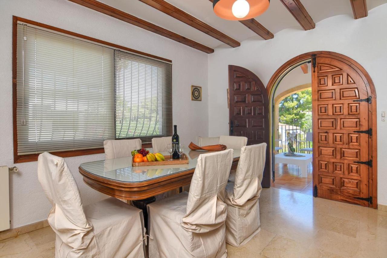Villa Margarita - A Tranquil Oasis With Large Private Pool Jávea Eksteriør billede